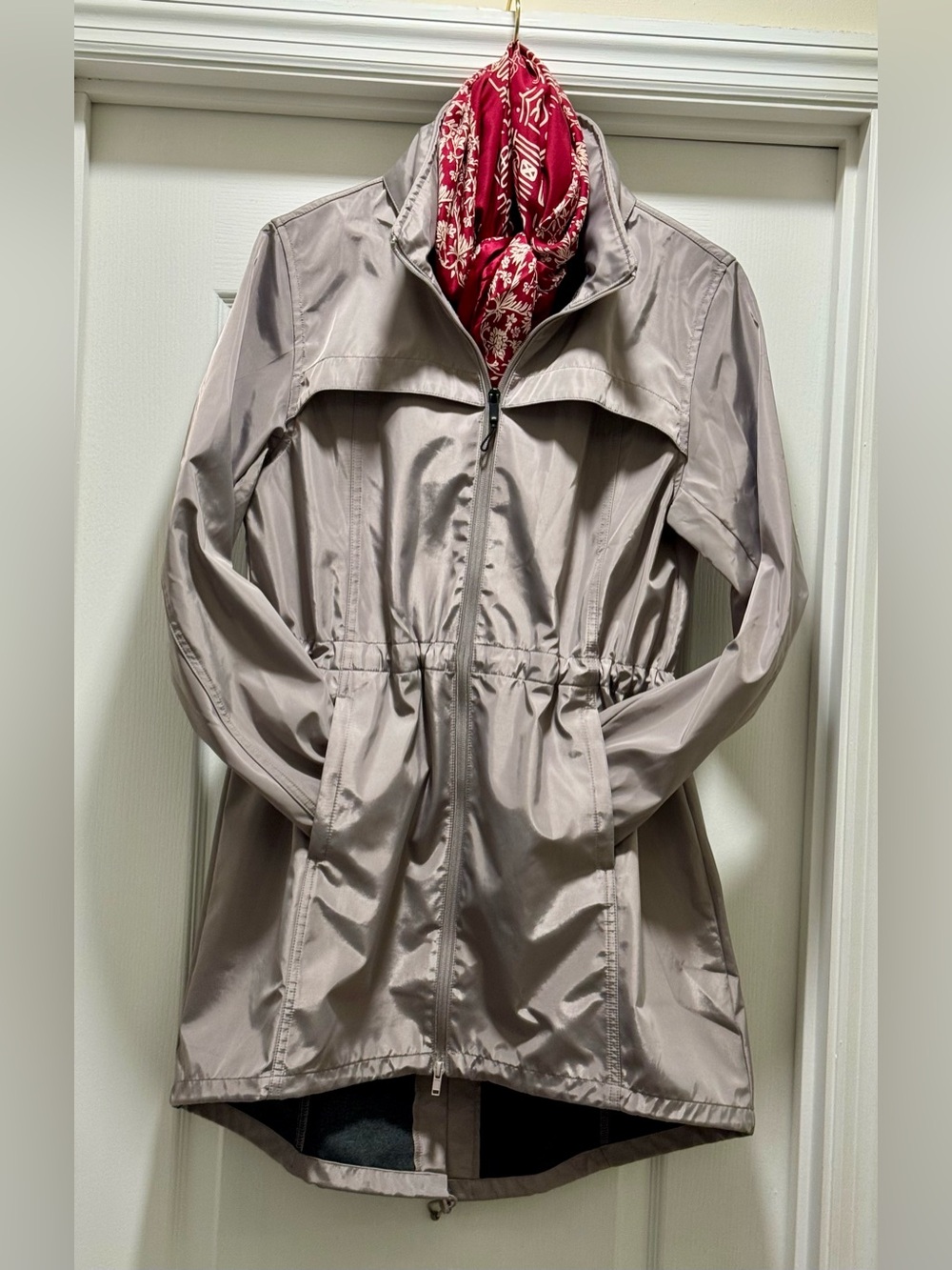 Women’s Mondetta Taupe Zip-Front Raincoat, M